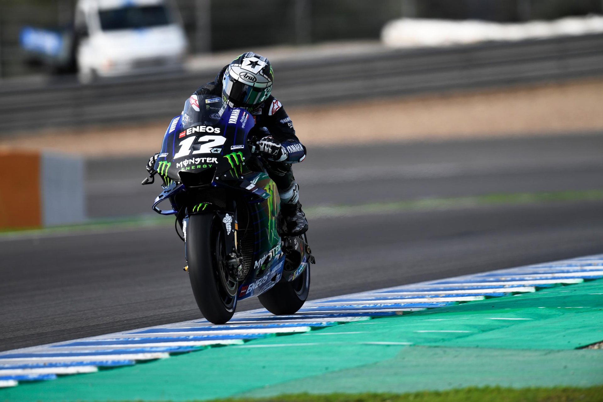 บีญาเลส ประเดิมสวยบิด M1 รั้งจ่าฝูง บีญาเลส ประเดิมสวยบิด M1 รั้งจ่าฝูง