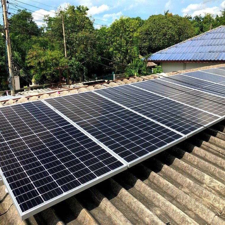 ติดตั้งระบบโซล่าร์เซลล์ 5 kW On-grid system สถานที่ อ.เมือง จ.นครปฐม ติดตั้งระบบโซล่าร์เซลล์ 5 kW On-grid system สถานที่ อ.เมือง จ.นครปฐม