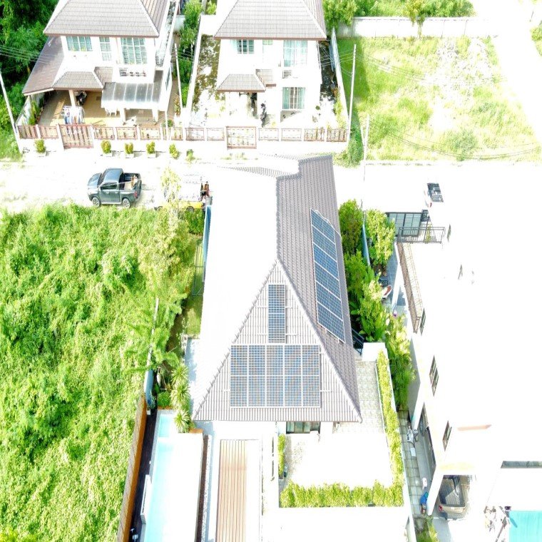 ติดตั้งระบบโซล่าร์เซลล์ 5 kW On-grid system สถานที่ อ.บ้านโป่ง จ.ราชบุรี ติดตั้งระบบโซล่าร์เซลล์ 5 kW On-grid system สถานที่ อ.บ้านโป่ง จ.ราชบุรี