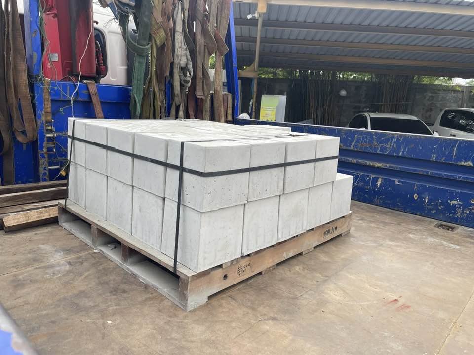 ก้อนปูนฐานโซล่าเซลล์ขนาด25x25x25