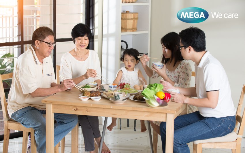 Family-eats-together