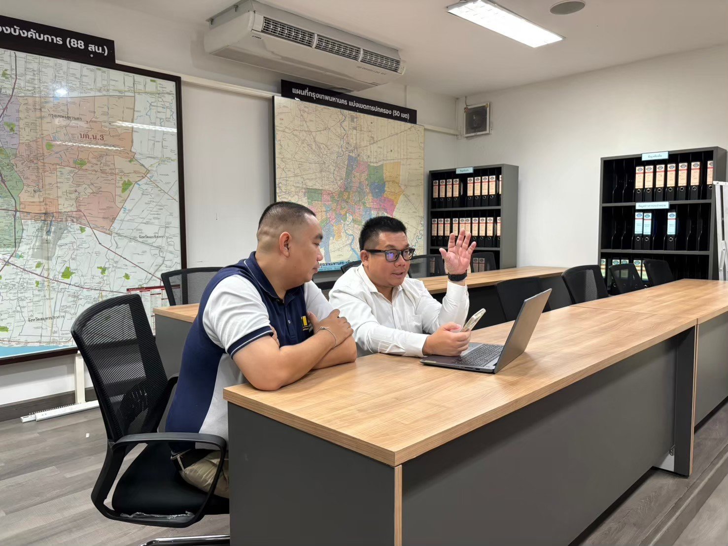 จออัจฉริยะ 86 นิ้ว จอเขียนได้ Smart Meeting Wireless Presentation