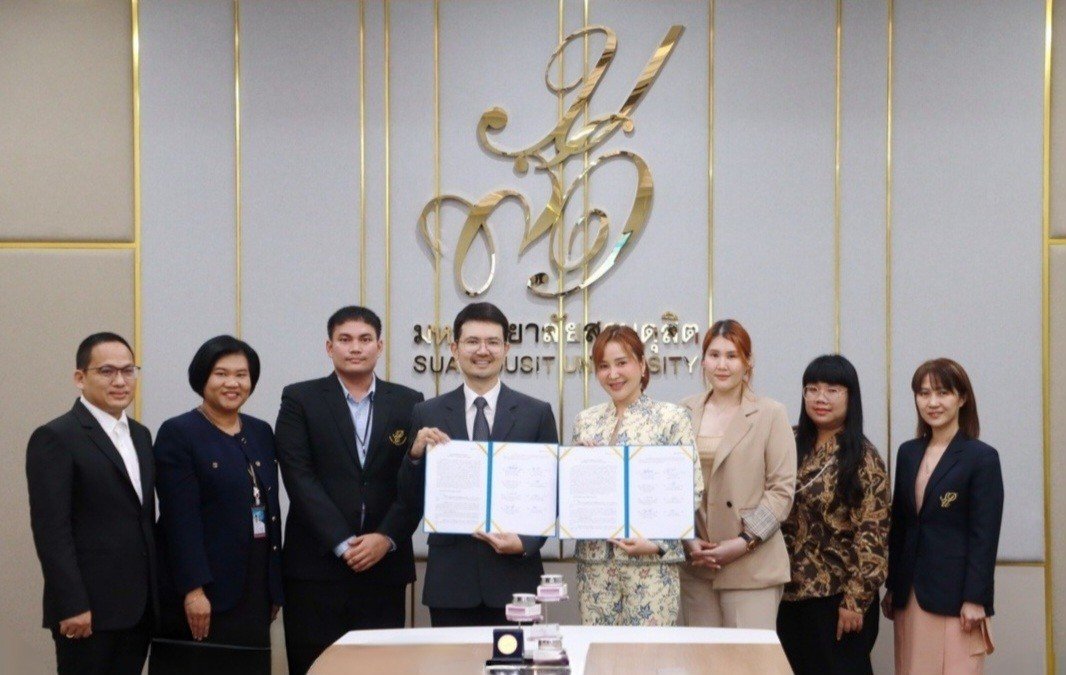 การลงนามสัญญาอนุญาตให้ใช้สิทธิในผลงานวิจัยเกี่ยวกับ “สารสกัดขมิ้นชัน ว่านนางคำ และไพล ในรูปไมโครแคปซูล” ระหว่าง มหาวิทยาลัยสวนดุสิต ร่วมกับ บริษัท ไดอารี่ กรุ๊ป (2007) จำกัด การลงนามสัญญาอนุญาตให้ใช้สิทธิในผลงานวิจัยเกี่ยวกับ “สารสกัดขมิ้นชัน ว่านนางคำ และไพล ในรูปไมโครแคปซูล” ระหว่าง มหาวิทยาลัยสวนดุสิต ร่วมกับ บริษัท ไดอารี่ กรุ๊ป (2007) จำกัด