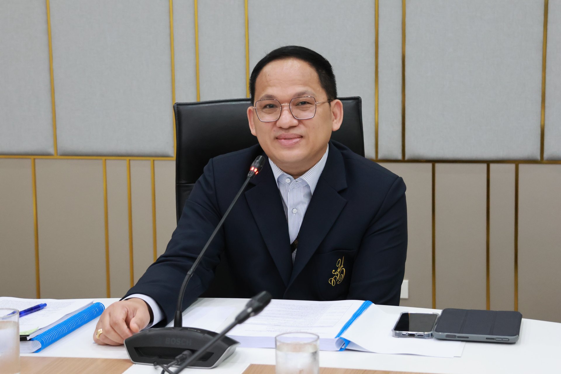 สถาบันวิจัยและพัฒนา มหาวิทยาลัยสวนดุสิต จัดประชุมคณะอนุกรรมการพิจารณาการจัดทำงบประมาณ กำกับติดตาม และประเมินผลโครงการ ทุนสนับสนุนงานมูลฐาน (Fundamental Fund) ด้านการพัฒนาเชิงพื้นที่มหาวิทยาลัยสวนดุสิต ครั้งที่ 1-2 /2568