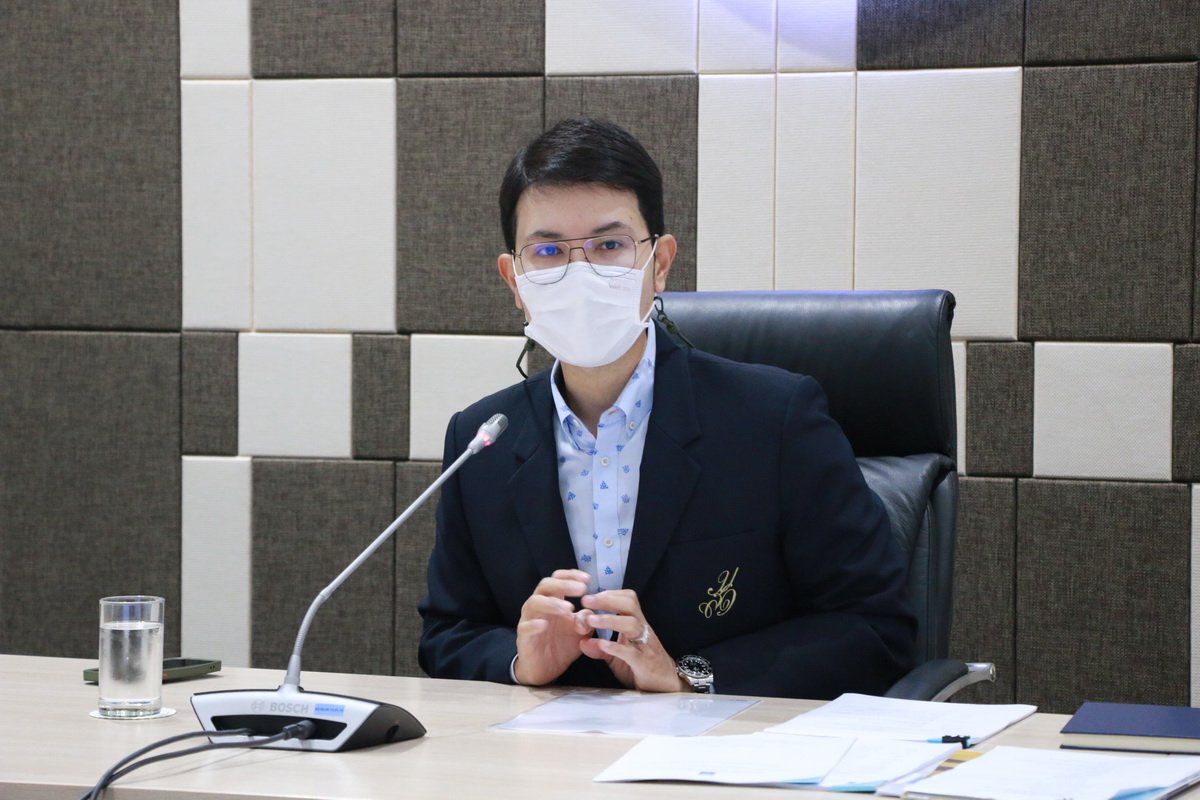 การประชุมคณะกรรมการบริหารโครงการการพัฒนาผลิตภัณฑ์สร้างสรรค์เชิงอัตลักษณ์เพื่อเพิ่มมูลค่าในการแข่งขันอย่างยั่งยืน จังหวัดสุพรรณบุรี