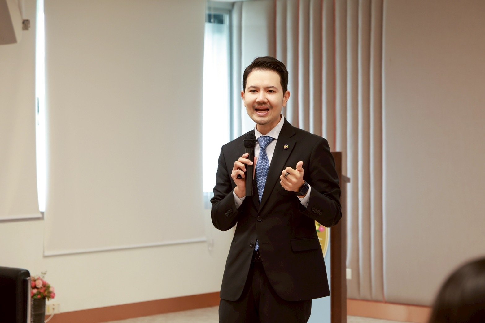 สถาบันวิจัยและพัฒนาร่วมกับคณะมนุษย์ศาสตร์และสังคมศาสตร์ จัดโครงการ พัฒนาโจทย์วิจัยภายใต้แผนงานวิจัยการพัฒนาเชิงพื้นที่ มหาวิทยาลัยสวนดุสิต"