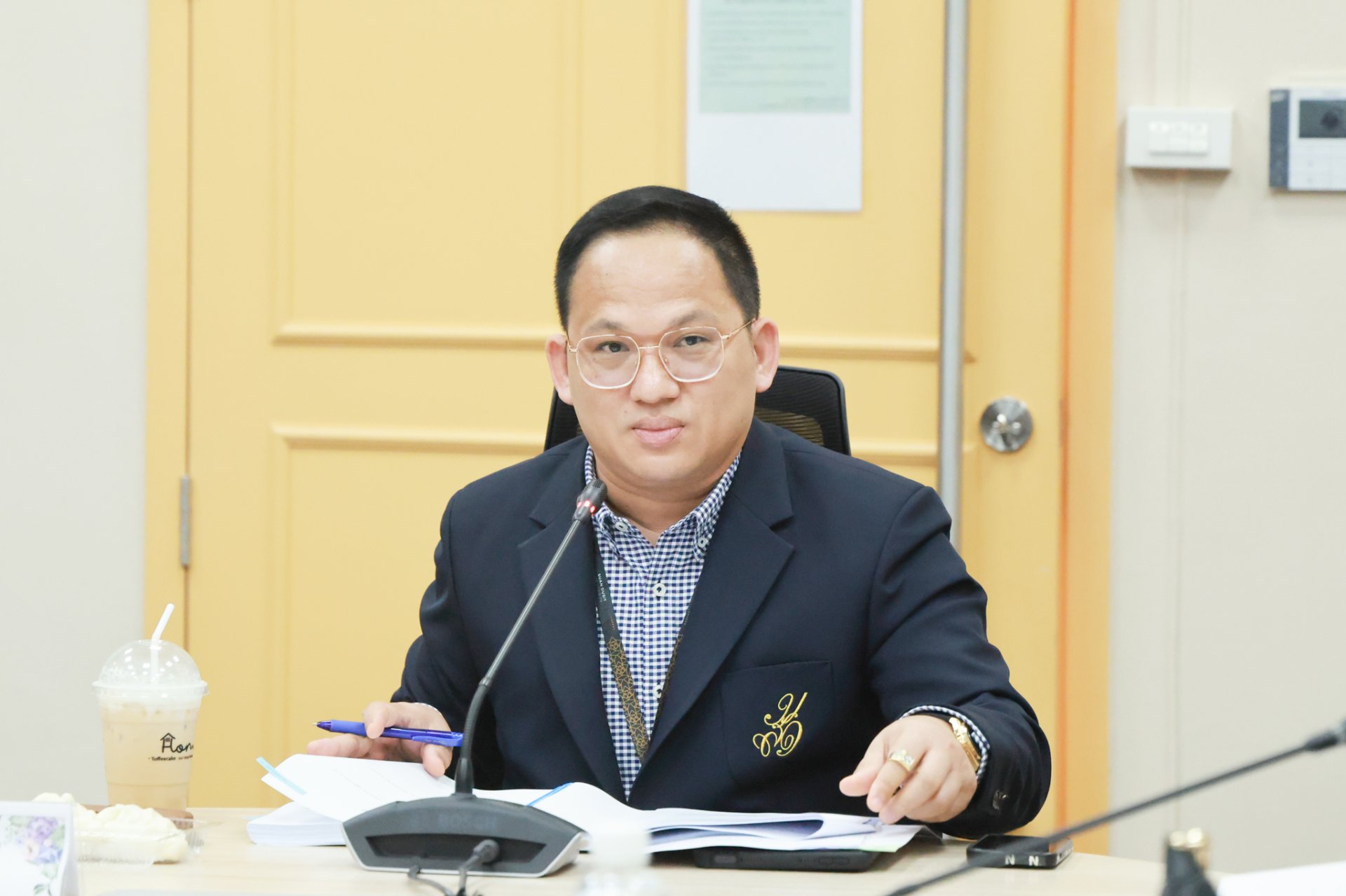 สำนักนวัตกรรมชุมชนร่วมกับสถาบันวิจัยและพัฒนา มหาวิทยาลัยสวนดุสิต จัดประชุมคณะอนุกรรมการพิจารณาการจัดทำงบประมาณ กำกับติดตาม และประเมินผลโครงการ ทุนสนับสนุนงานมูลฐาน (Fundamental Fund) ด้านการพัฒนาเชิงพื้นที่ มหาวิทยาลัยสวนดุสิต ครั้งที่ 3(5)-4(6)/2568