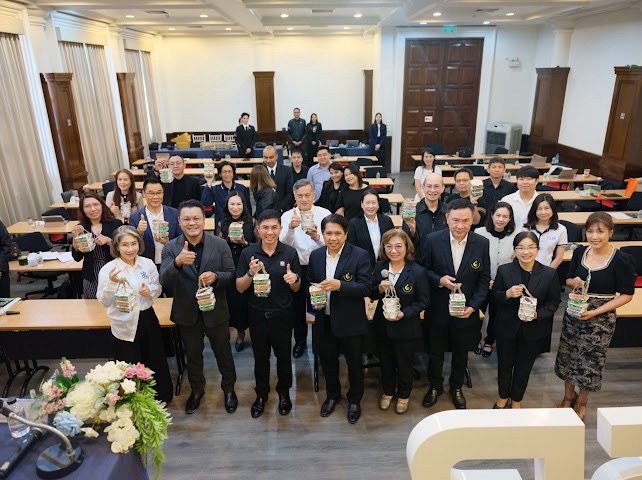 IRDP ได้รับเกียรติจาก คุณฉัตรชัย ศิริไล ผู้จัดการ ธ.ก.ส. เป็นวิทยากรบรรยายในหัวข้อ บทบาทผู้นำกับการสร้างภาพลักษณ์องค์กร (Leadership and Organization Image)