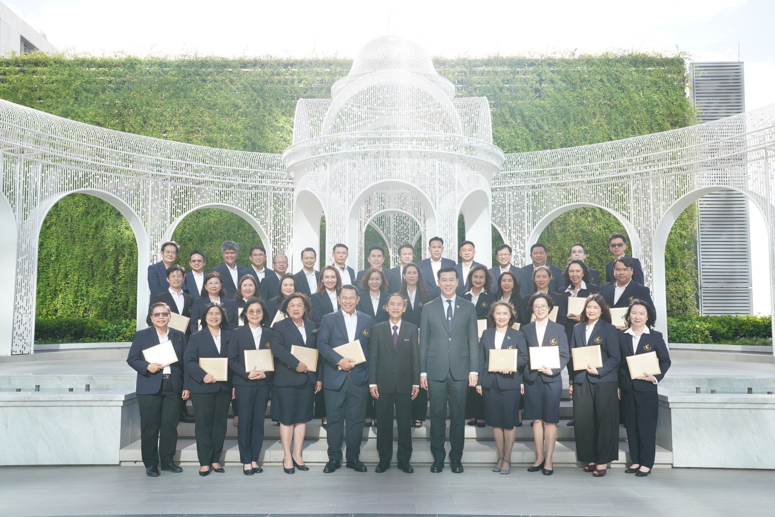 IRDP พิธีปิดหลักสูตร Leadershiop Succession Program (LSP) รุ่นที่ 14 IRDP พิธีปิดหลักสูตร Leadershiop Succession Program (LSP) รุ่นที่ 14