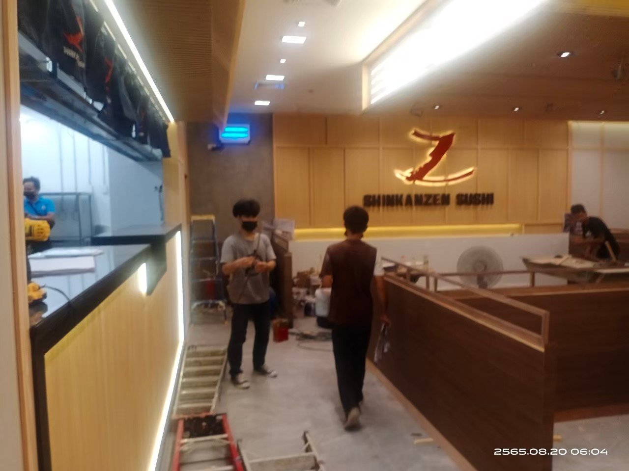 ควบคุมงานตกแต่งร้าน Shinkanzen Sushi สาขา โลตัส บางนา-ตราด ควบคุมงานตกแต่งร้าน Shinkanzen Sushi สาขา โลตัส บางนา-ตราด
