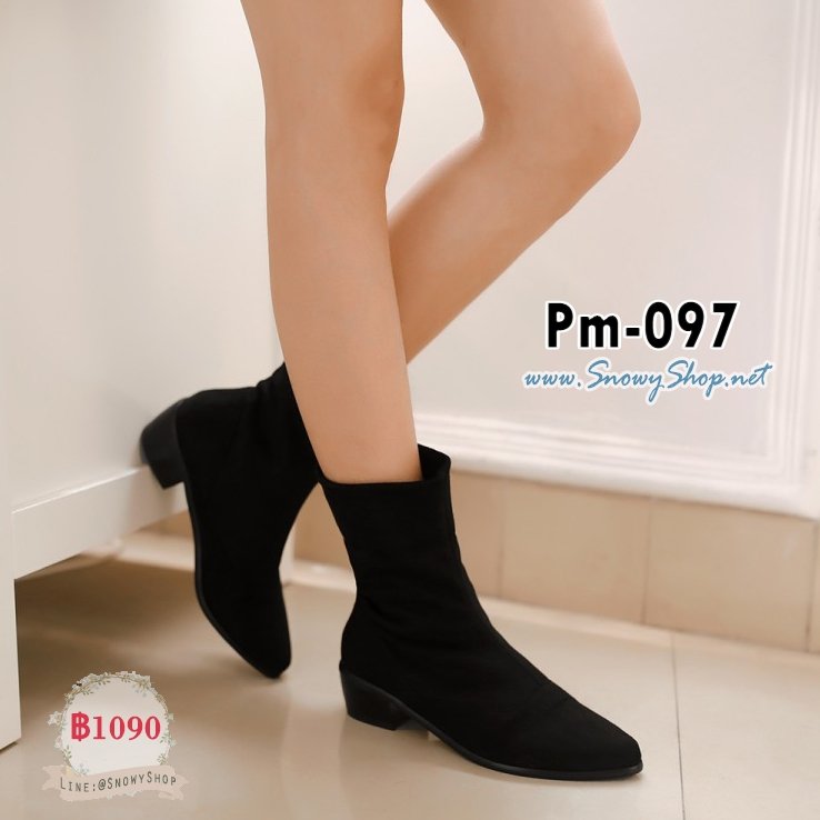 [พร้อมส่ง 36,37,38,39,40,41,42,43] [Boots] [Pm-097] Pangmama รองเท้าบู๊ทสั้นสีดำผ้ากำมะหยี่ สามารถพับได้ ซับขนกันหนาวด้านใน ส้นรองเท้าหนาสวยค่ะ 
