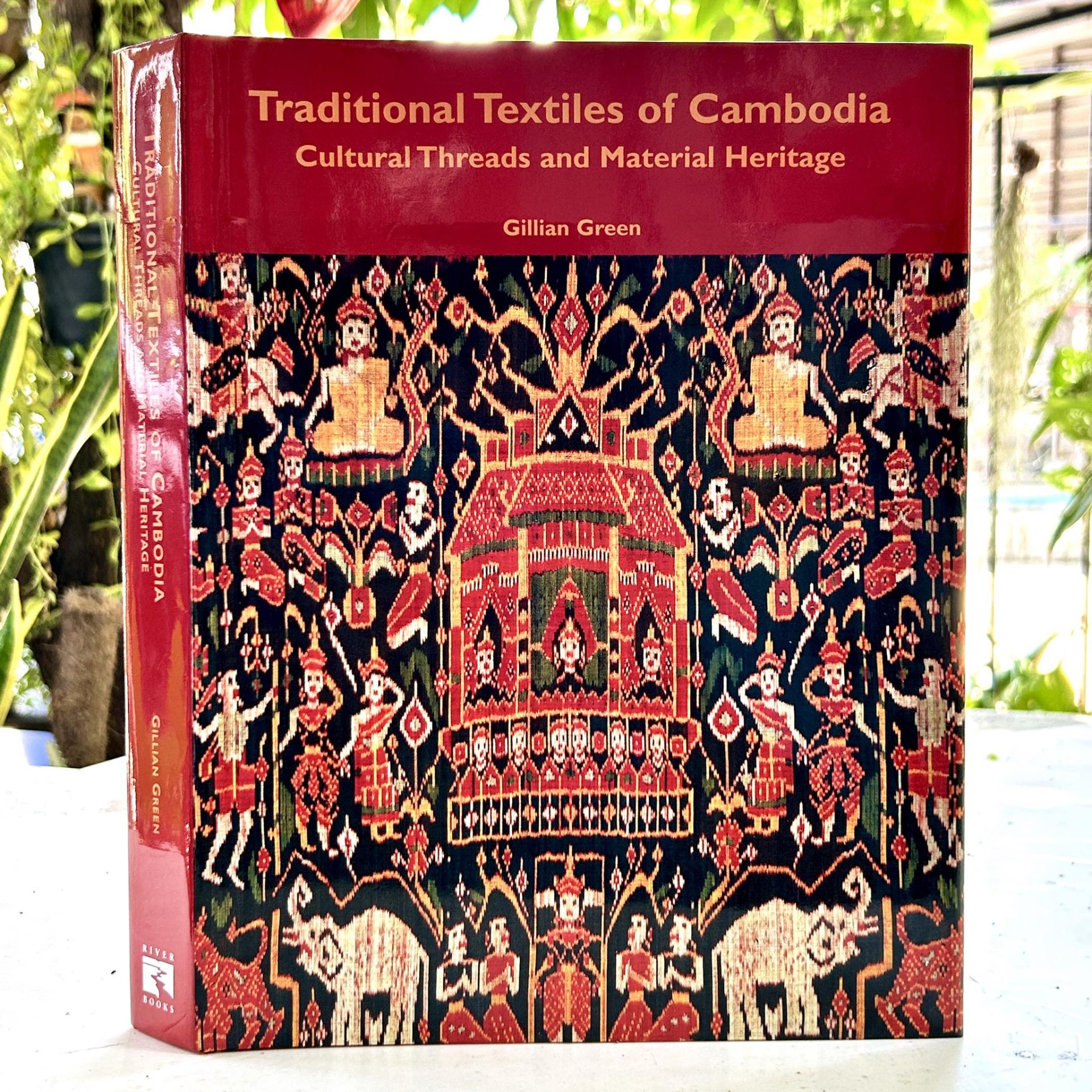 Traditional Textiles of Cambodia: Cultural Threads and Material