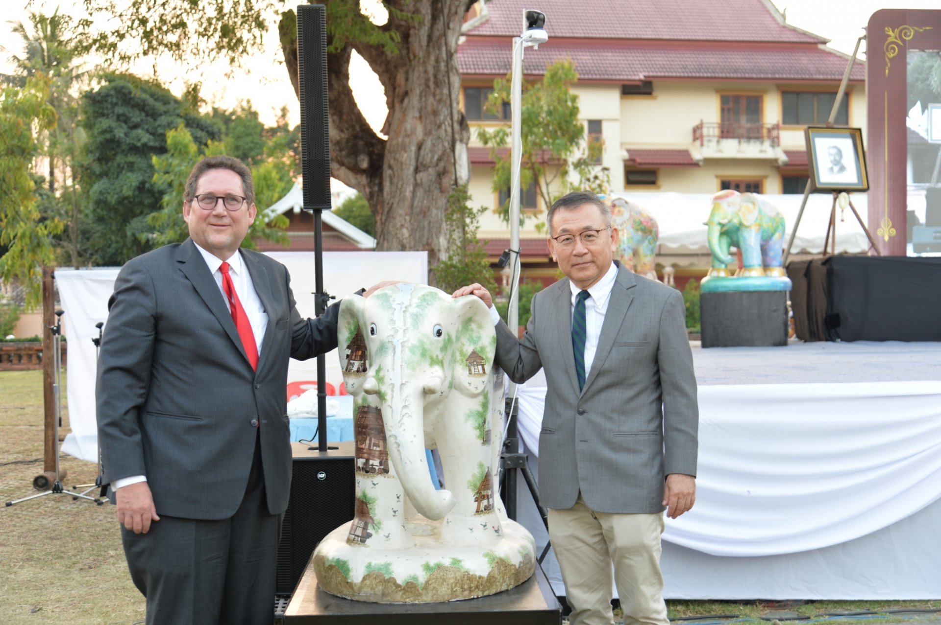 Deliver “Chiang Rai Elephants” to Mr. Will Schick