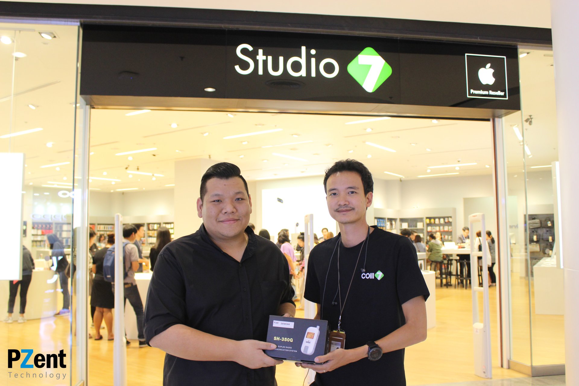 “PZent ร่วมต้อนรับ iPhone8 มอบอุปกรณ์ Tour Guide ให้ Studio 7 ทดลองใช้งาน!!!”