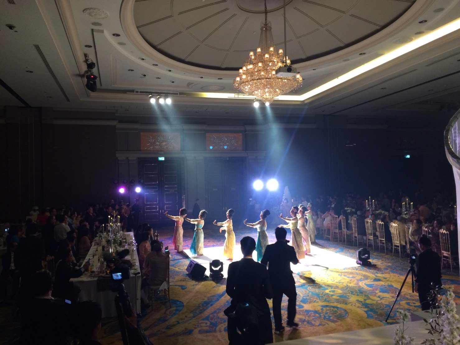 ไฟงานแต่งงาน The Berkeley Hotel Pratunam  ไฟงานแต่งงาน The Berkeley Hotel Pratunam