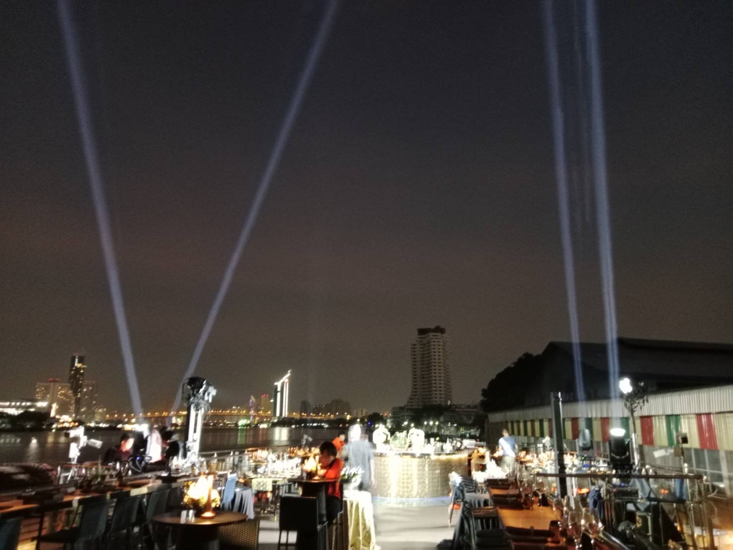 ติดตั้งไฟ Par led  ไฟ beam บนเรือ Saffron Cruise วันที่ 31 ธค 67 by vsoundqlighting ติดตั้งไฟ Par led  ไฟ beam บนเรือ Saffron Cruise วันที่ 31 ธค 67 by vsoundqlighting