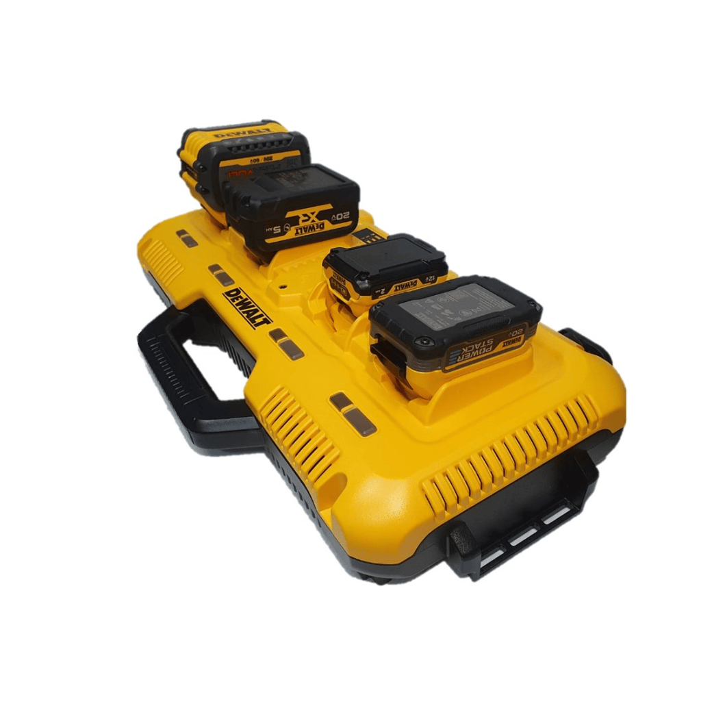 DCB104 QW DEWALT 4