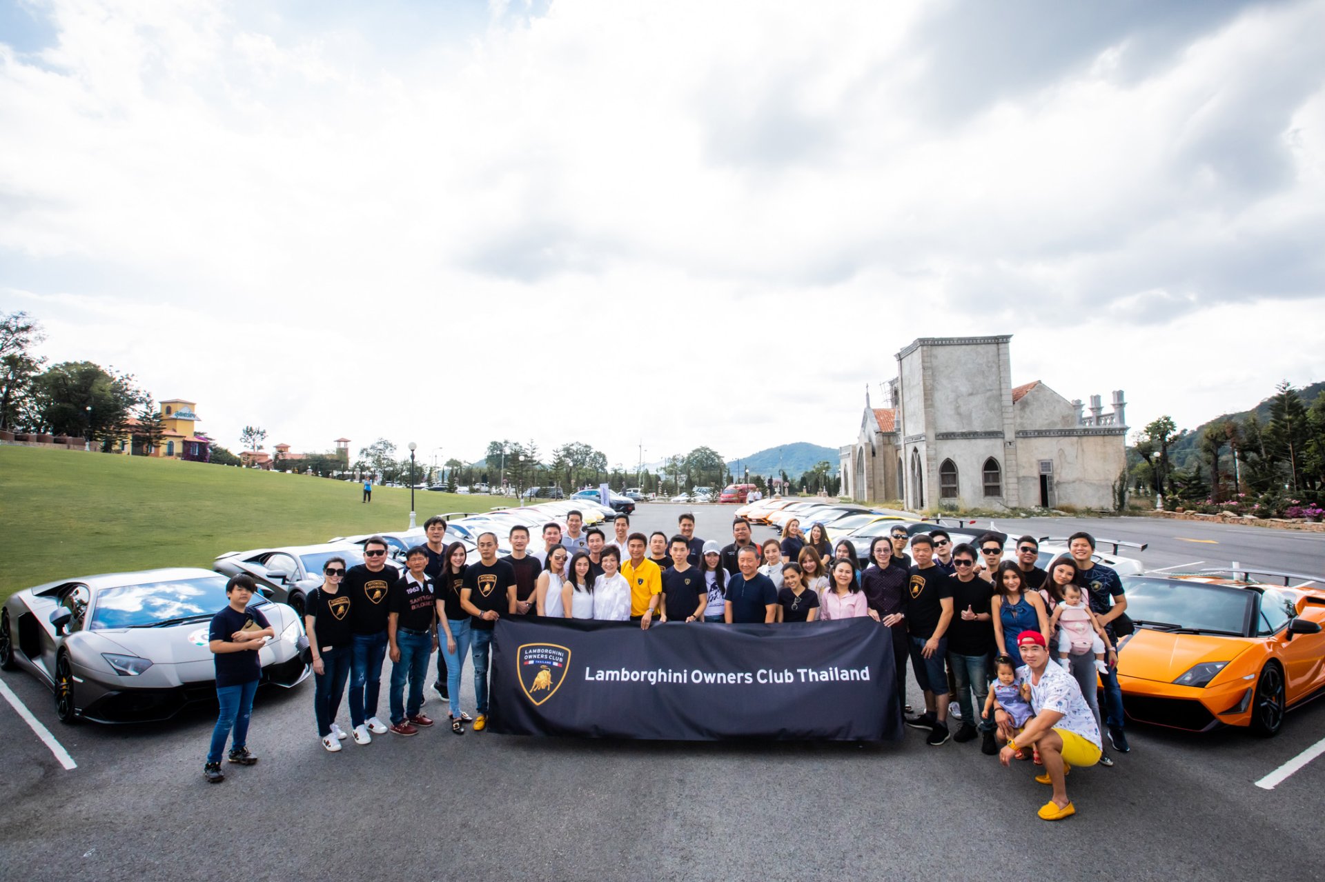 Lamborghini Owners Club Thailand จัดทริป CSR  แบ่งปันความสุขให้สังคม