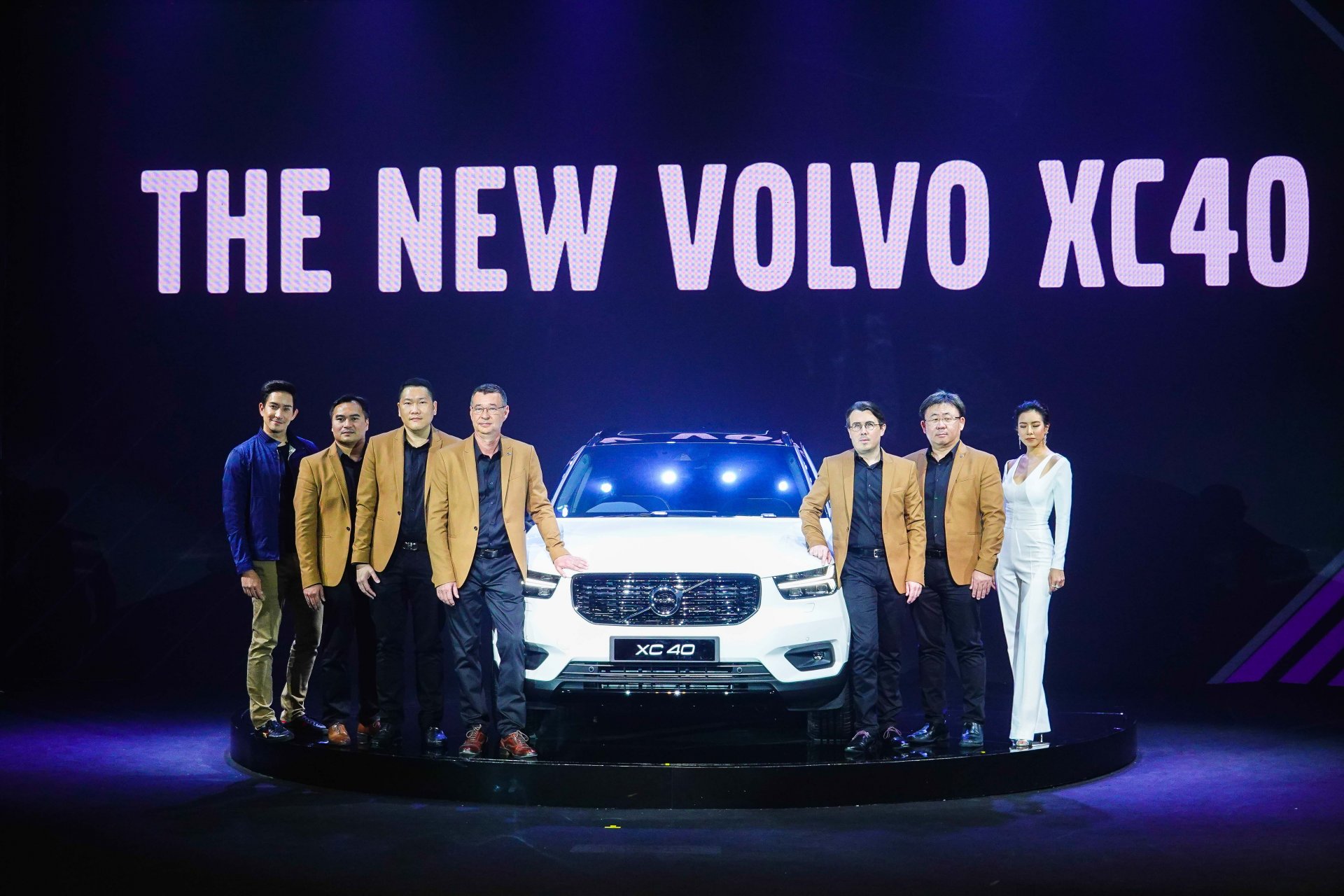 Volvo เปิดตัว xc40  คอมแพ็คเอสยูวี   เริ่มต้น 2.09 ล้านบาท!!