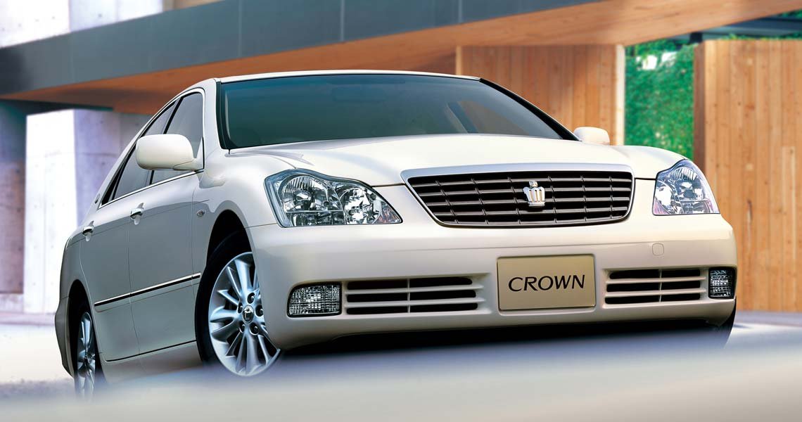 เปลี่ยนแบตเตอรี่ Toyota Crown แบตหมด ราคาถูก ติดตั้ง ฟรี!