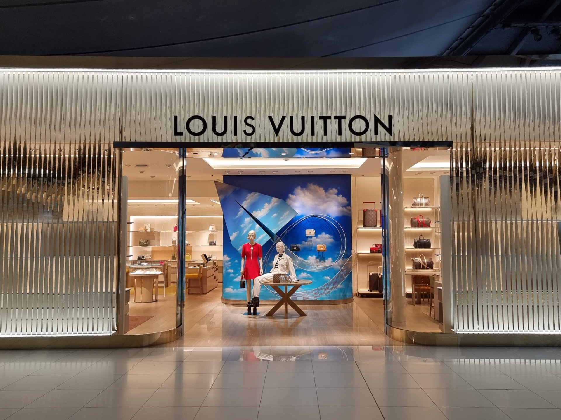 Louis Vuitton Store Dubai Airport