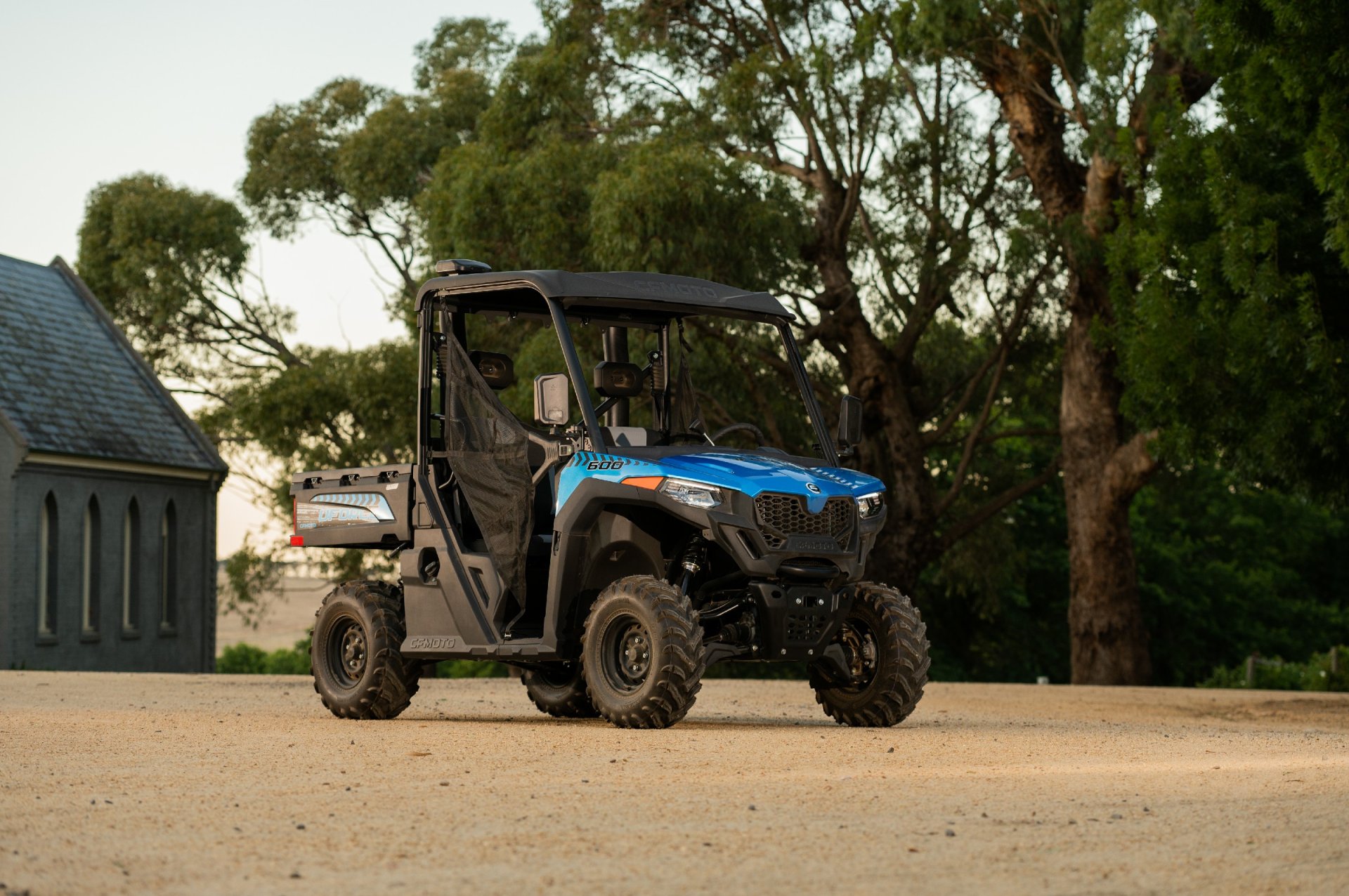 UTV Uforce600 U600