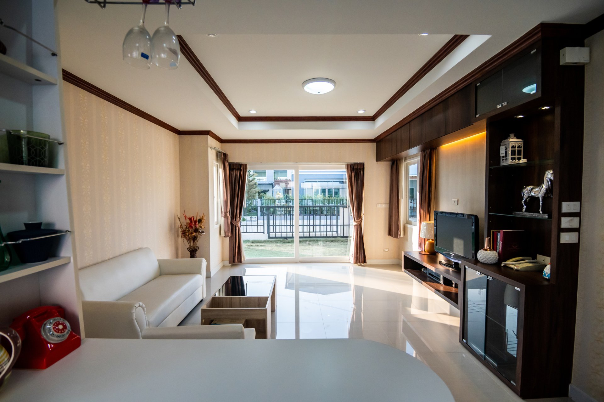 โถง บ้านตัวอย่างบ้านเดี่ยว 2 ชั้น สุวินทวงศ์-วัดต้นตาล