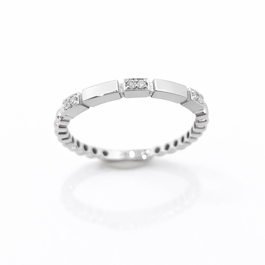 Ring 18K  White gold with Round Diamond