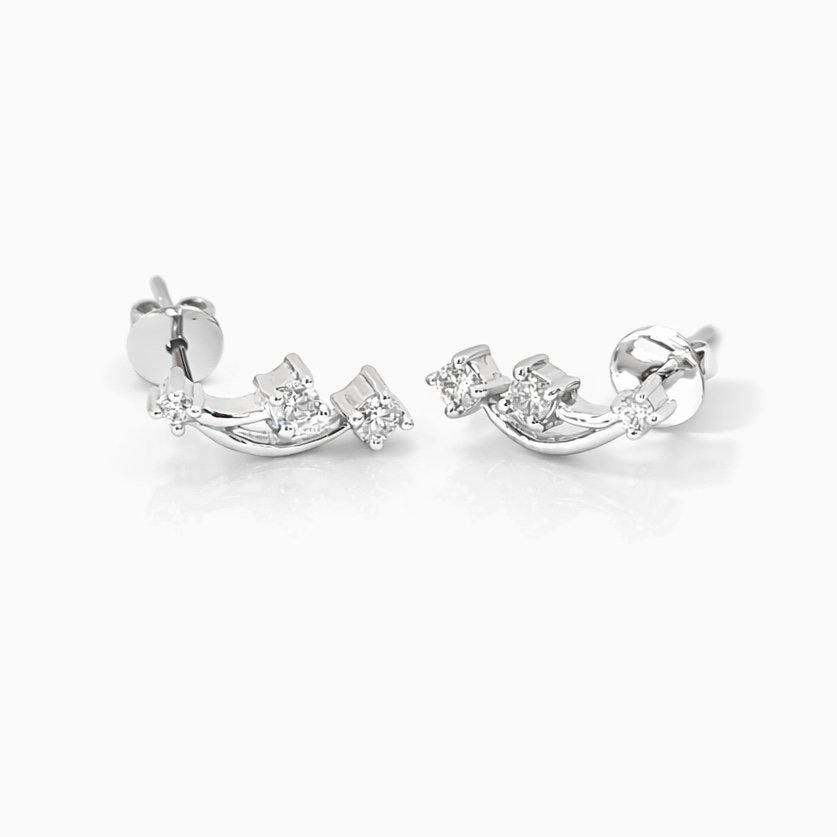 Earring 18K white gold with round diamond