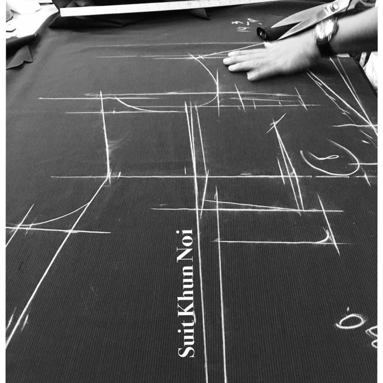 ร้านสูทคุณน้อย ตัดชุดสูทยูนิฟอร์ม B2B มาตรฐานระดับมืออาชีพ  ร้านสูทคุณน้อย ตัดชุดสูทยูนิฟอร์ม B2B มาตรฐานระดับมืออาชีพ