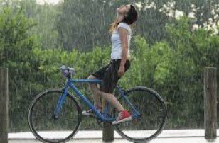 女性淋雨后该注意什么？