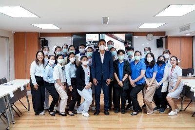 泰国华侨中医院举办员工培训,为提升医院服务质量迈出重要一步! 泰国华侨中医院举办员工培训,为提升医院服务质量迈出重要一步!