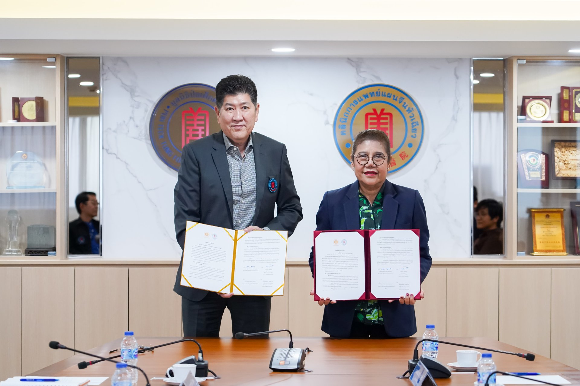 华侨崇圣大学与华侨中医院签署合作备忘录携手 加强中医药方面的深化合作 华侨崇圣大学与华侨中医院签署合作备忘录携手 加强中医药方面的深化合作