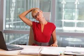 มาแก้อาการปวดต้นคอกันดีกว่า มาแก้อาการปวดต้นคอกันดีกว่า