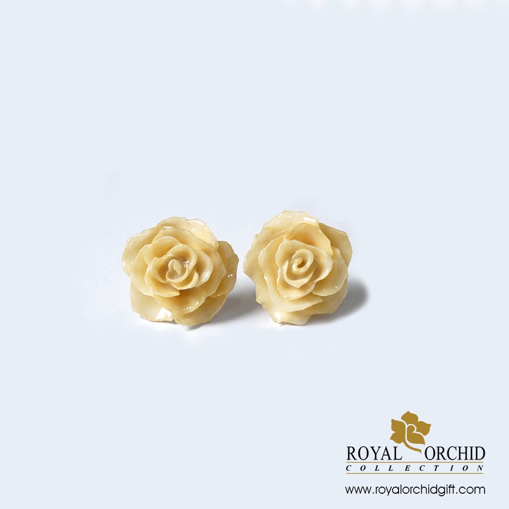 ต่างหูดอกกุหลาบ Rose Earring - สีขาว