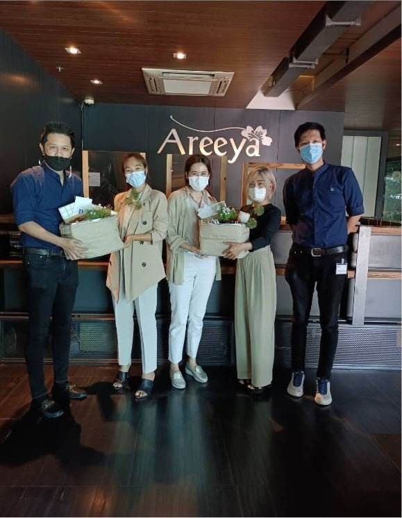 บุญถาวร ไลฟ์สไตล์ เฟอร์นิเจอร์  มอบกระเช้าของขวัญเนื่องในเทศกาลปีใหม่ บุญถาวร ไลฟ์สไตล์ เฟอร์นิเจอร์  มอบกระเช้าของขวัญเนื่องในเทศกาลปีใหม่