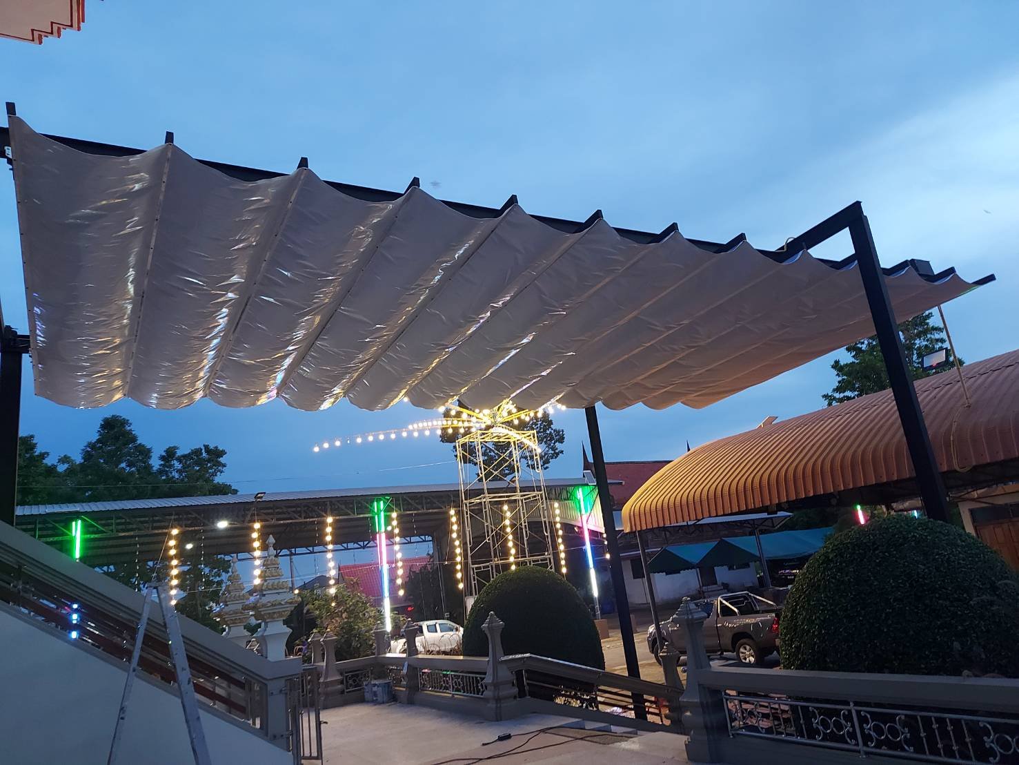 งานติดตั้งหลังคาเลื่อนผ้าใบ By : Mechanichome ณ.วัดปัญจทายิกาวาส คลอง 5 ลำลูกกา งานติดตั้งหลังคาเลื่อนผ้าใบ By : Mechanichome ณ.วัดปัญจทายิกาวาส คลอง 5 ลำลูกกา