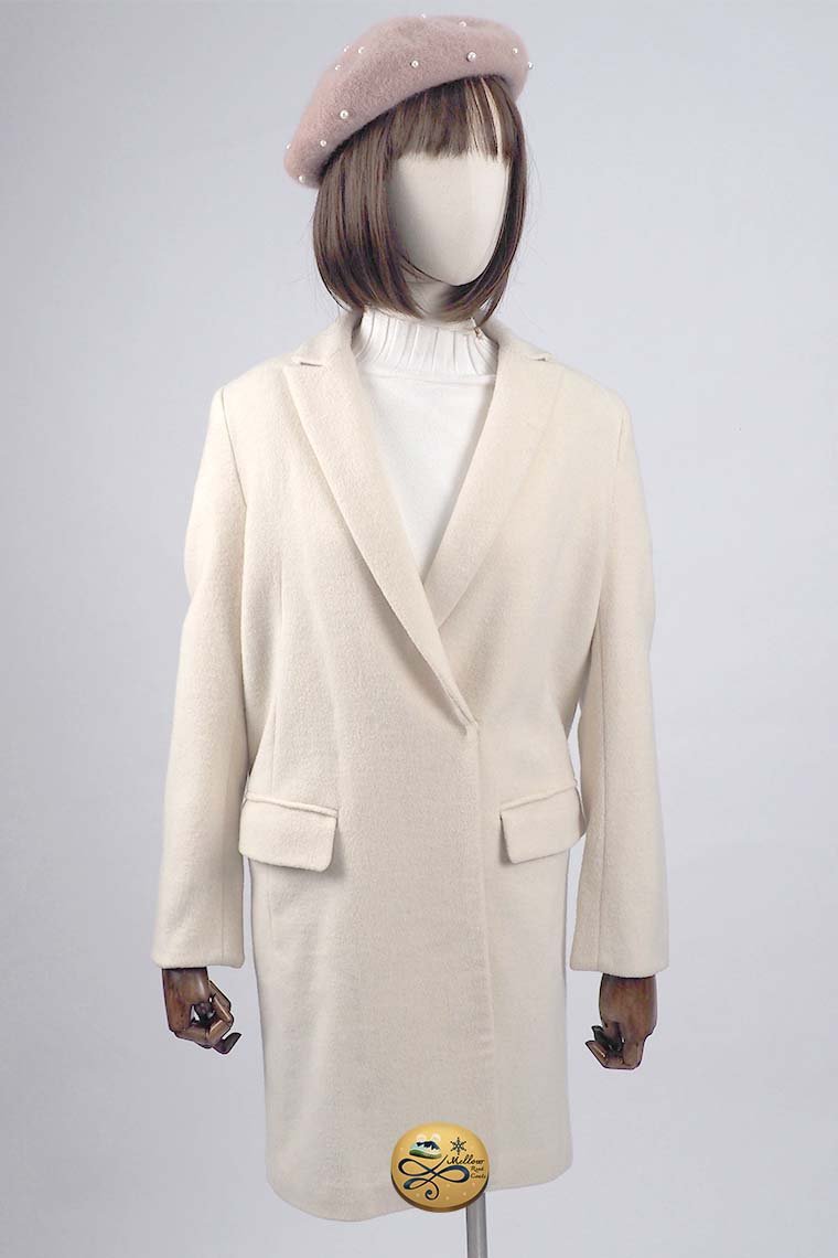 เช่าเสื้อโค้ทผู้หญิง รุ่น   Chantilly Lace Coat  904GCL198FAWHS1