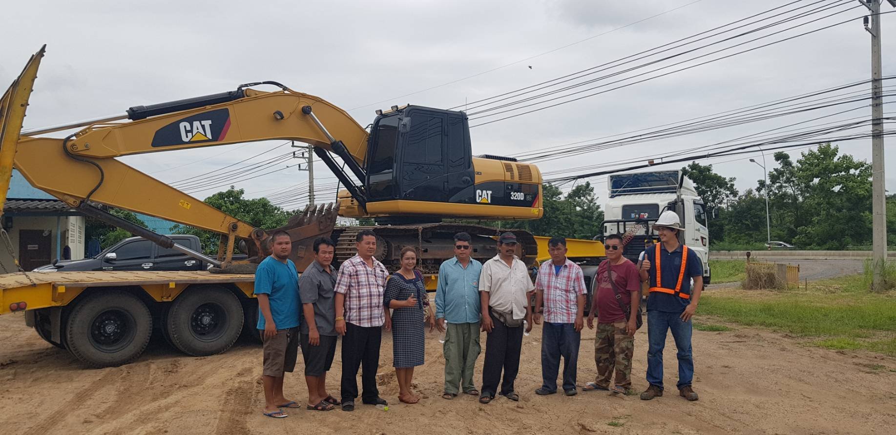 ขอแสดงความยินดี CAT320DGC ปิดการขาย