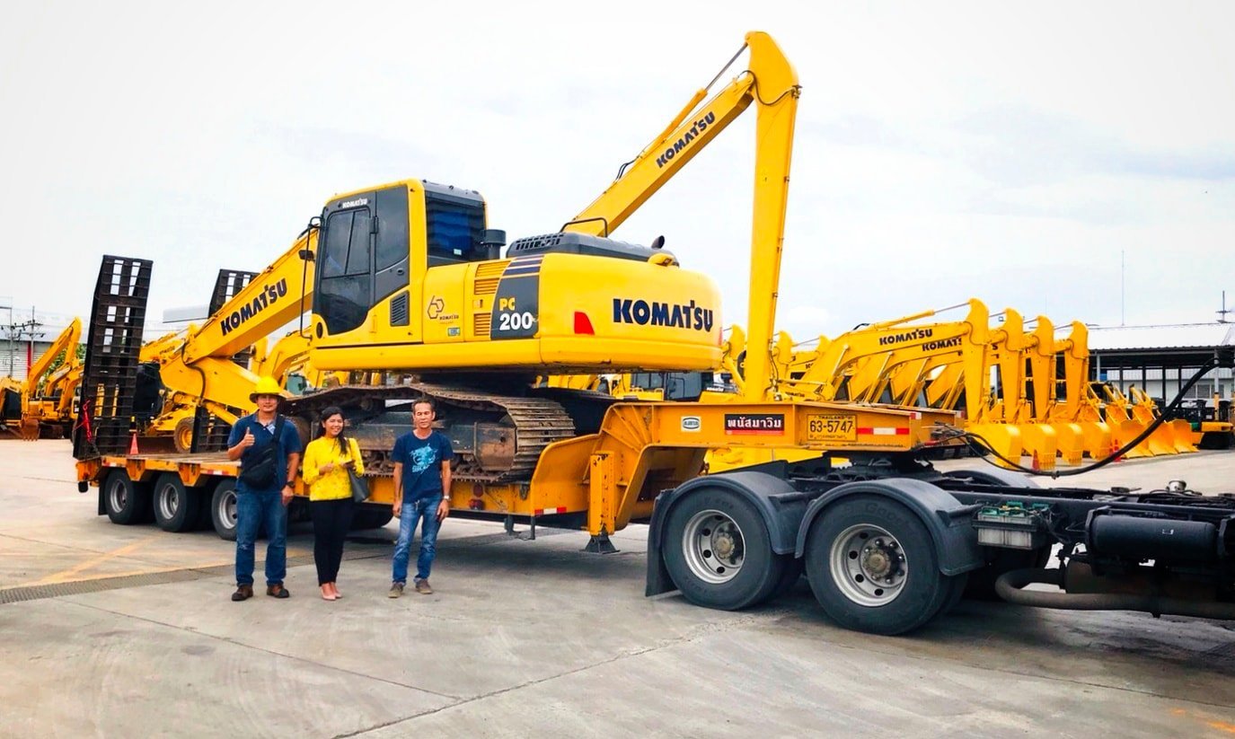 ส่งมอบเรียบร้อย KOMATSU PC200-8M0 พี่ทองดีเชียงใหม่