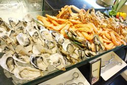 Vive La France Dee Lite DoubleTree by Hilton Sukhumvit Bangkok