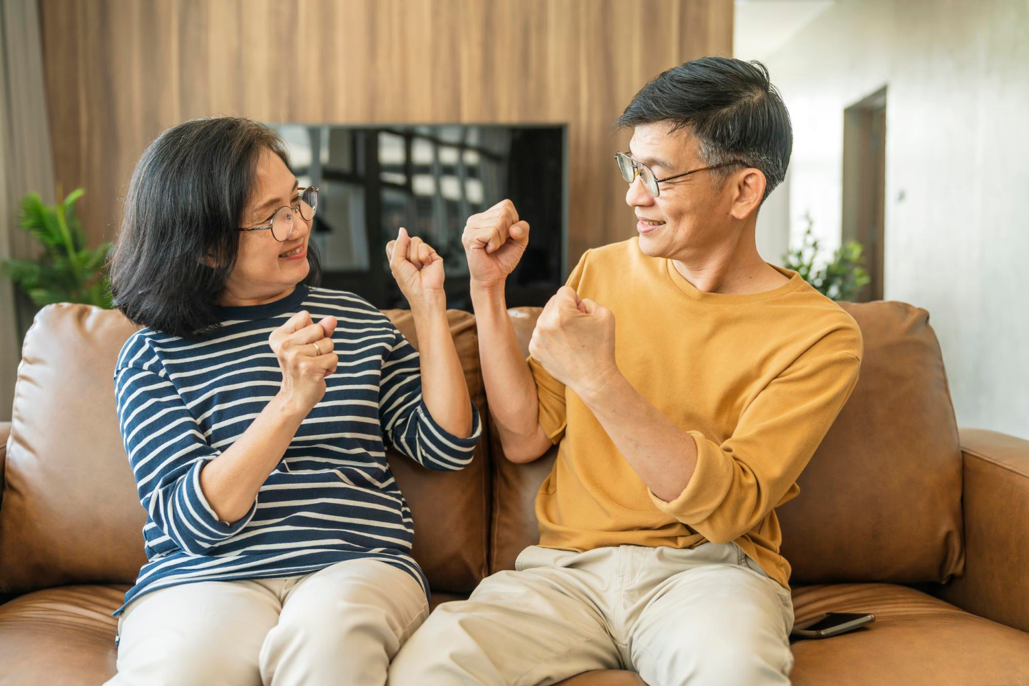 Take care of menopausal health with herbs. Take care of menopausal health with herbs.