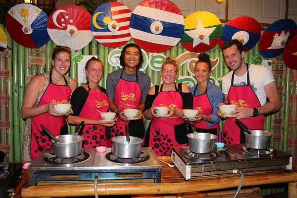 泰式烹饪课程 We Cook Thai Home Garden Cooking School （晚上半天的课程）