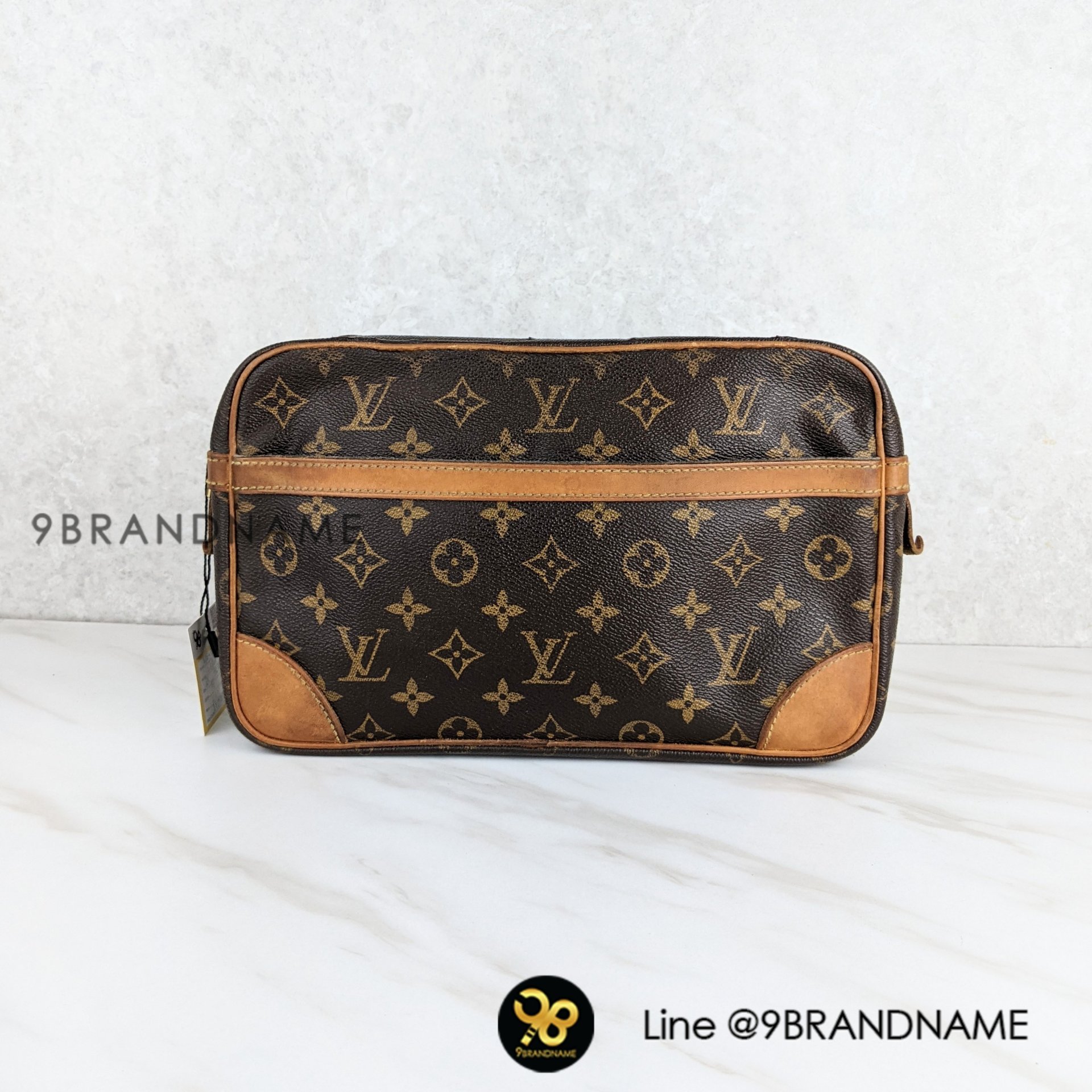 Louis Vuitton Monogram Compiegne 28 Leather Clutch Bag – STYLISHTOP