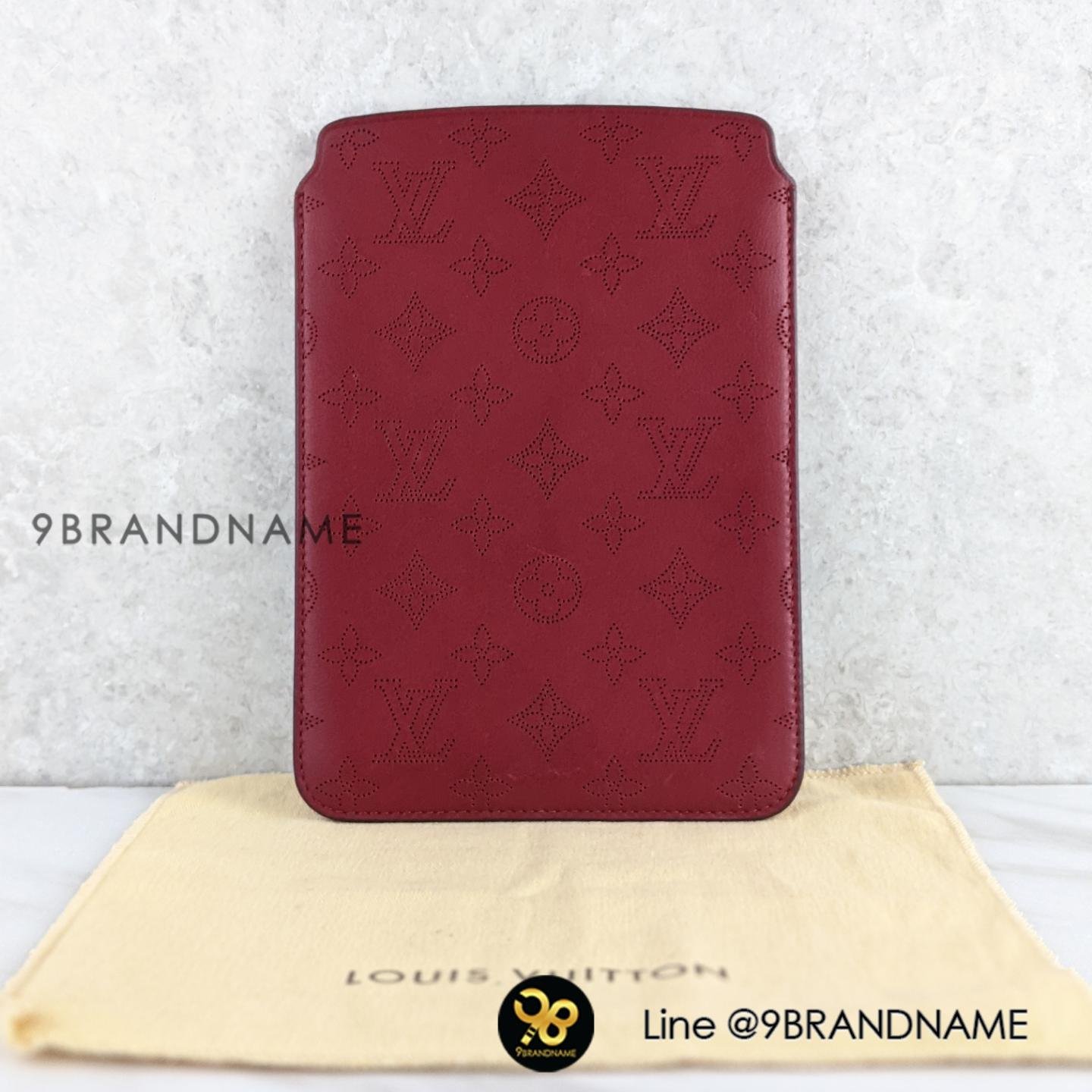 LOUIS VUITTON Mahina iPad Mini Softcase Clementine 849097