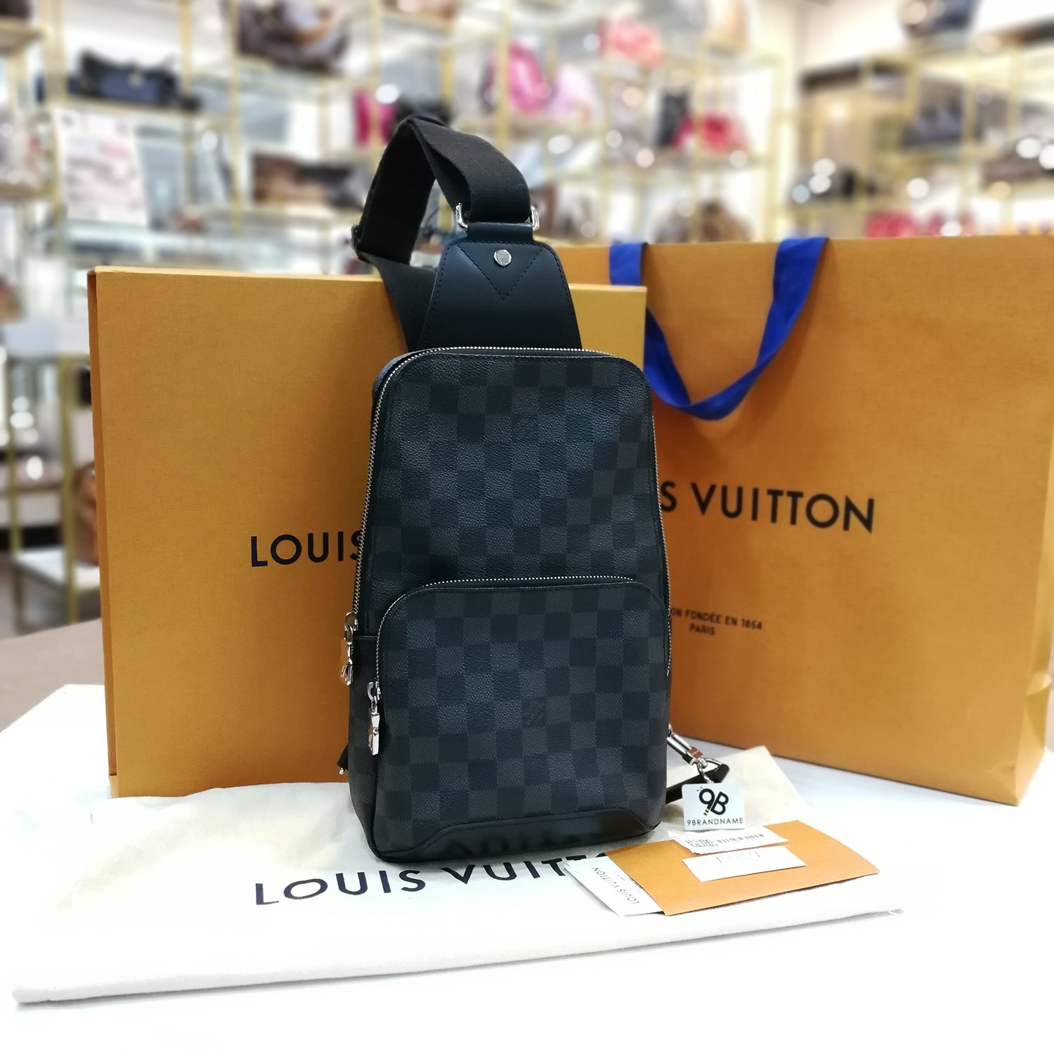) Louis Vuitton AVENUE Sling Bag Damier Graphite Canvas N41719