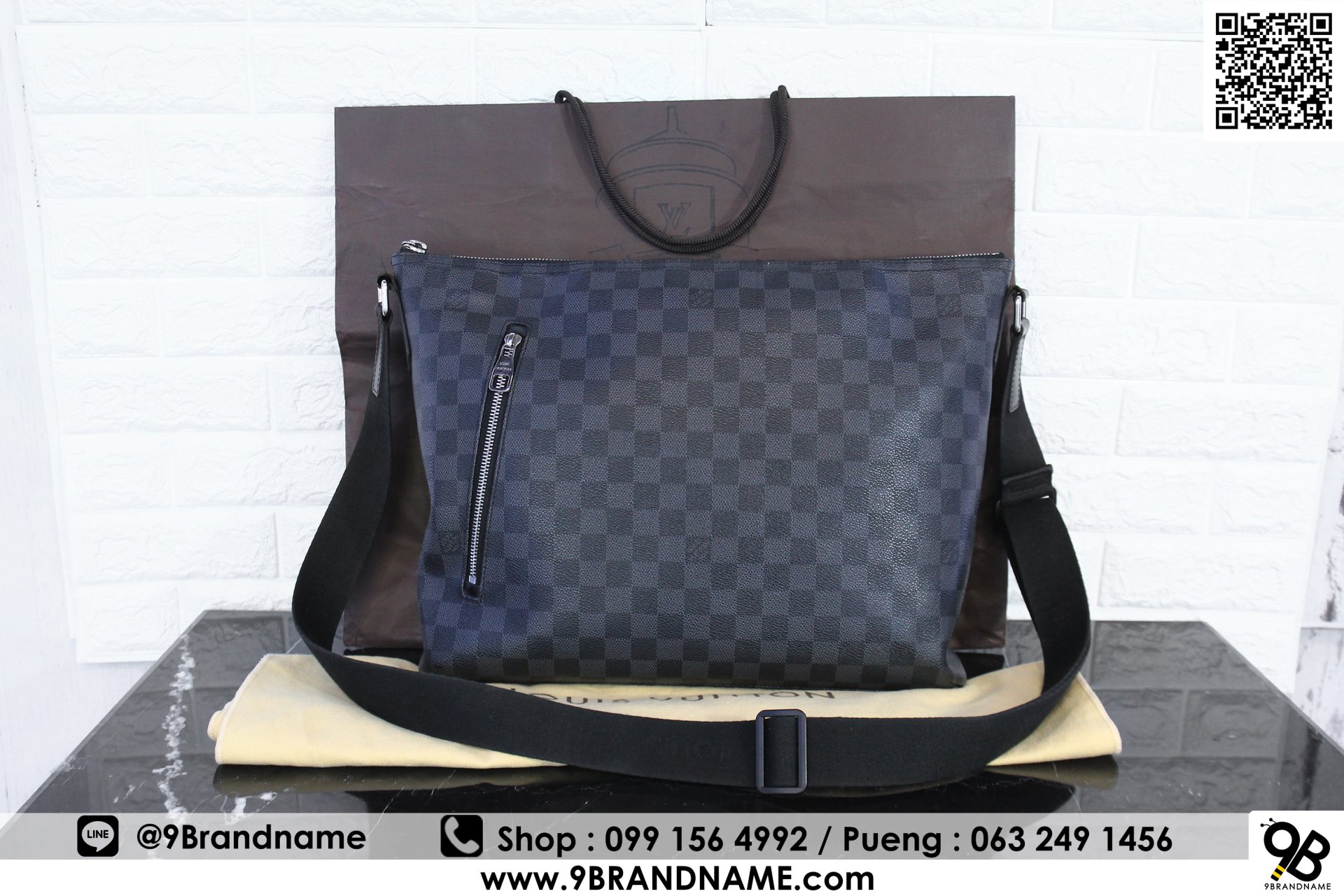 Louis Vuitton Mick pm Black Leather ref.30671 - Joli Closet