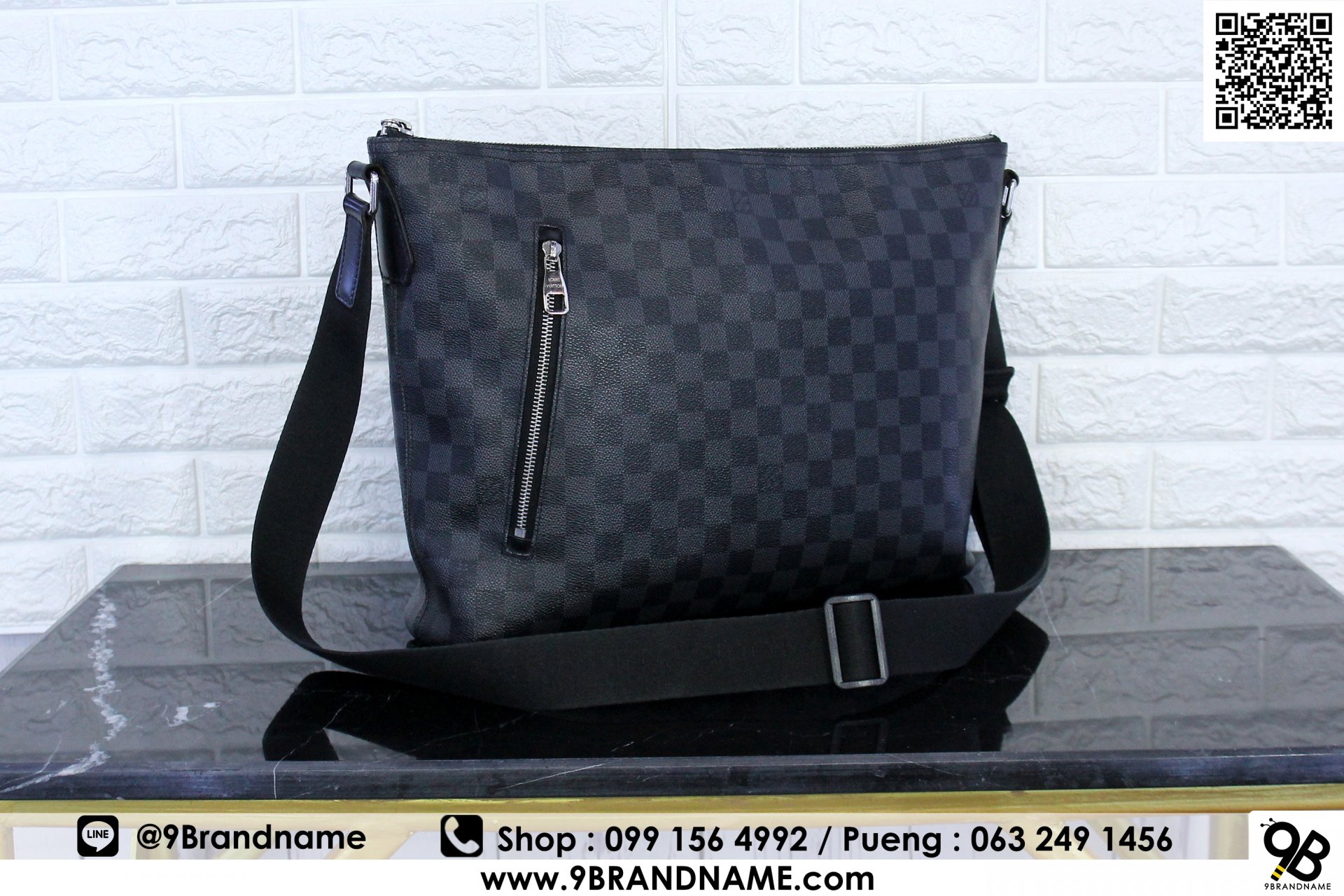 Louis Vuitton Mick pm Black Leather ref.30671 - Joli Closet