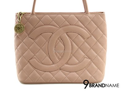 Chanel Medallion Pink Cavier GHW - Used Authentic Bag  กระเป๋าชาแนล คาเวียสีชมพูนม สภาพดี ของแท้มือสองค่ะ