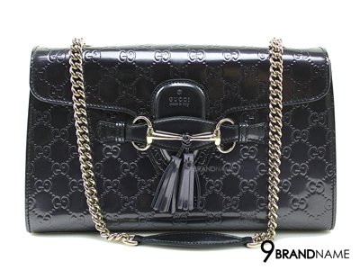 Gucci Emily Shine Guccissima Leather Chain Shoulder Bag 295402 520981 - Used Authentic Bag  กระเป๋ากุชชี่ อีมิลี้ หนังแก้วสีม่วงปั้มลายโลโก้ สายโซ่สีเงินของแท้มือสองสภาพใหม่ค่ะ
